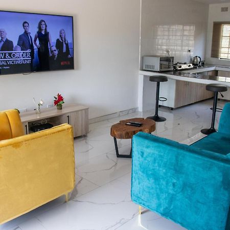 Lowin Suites-One-Bed Apartments Lusaka Eksteriør billede