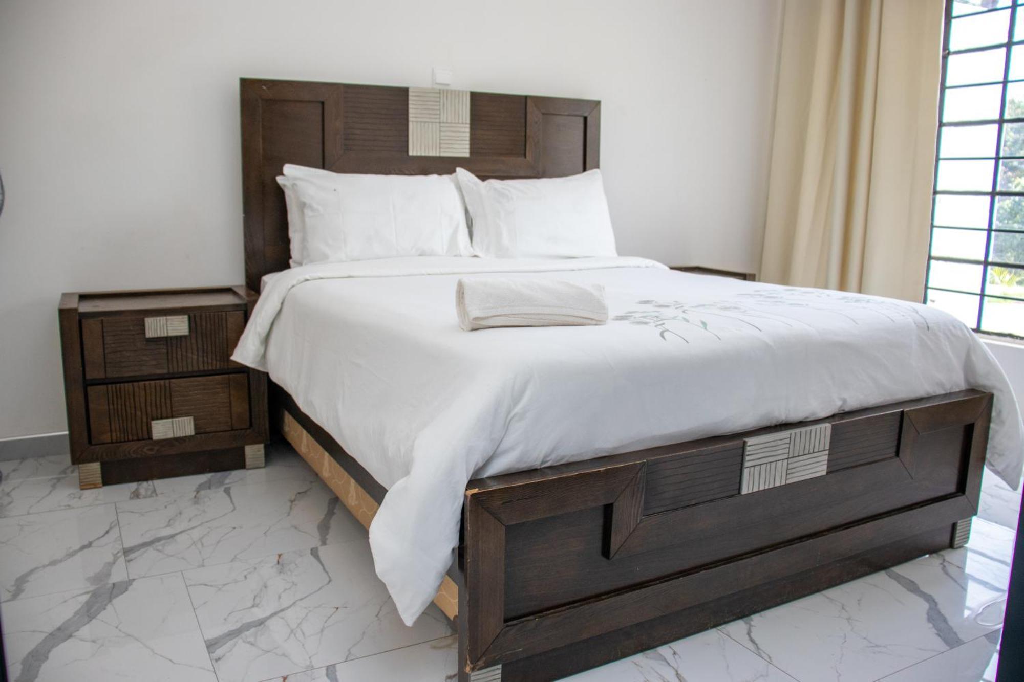 Lowin Suites-One-Bed Apartments Lusaka Eksteriør billede