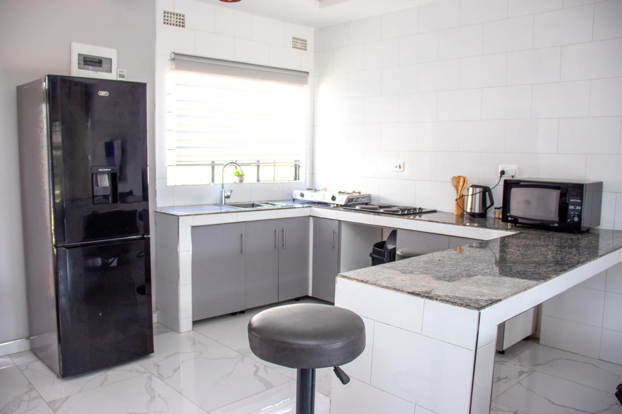 Lowin Suites-One-Bed Apartments Lusaka Eksteriør billede